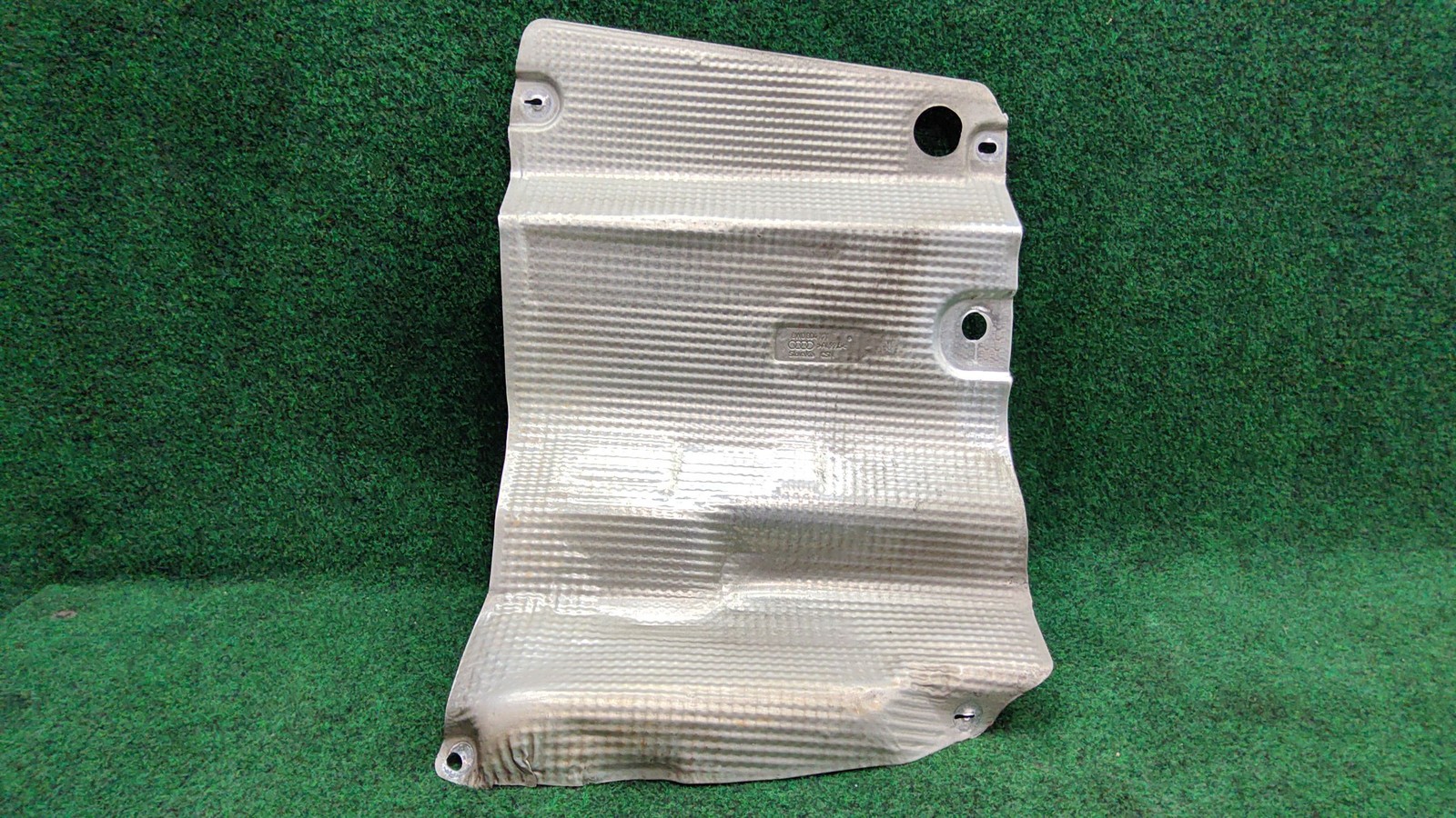 2017-2019 Audi A4 Quattro Left Rear Silencer Heat Shield Oem 8w0804171