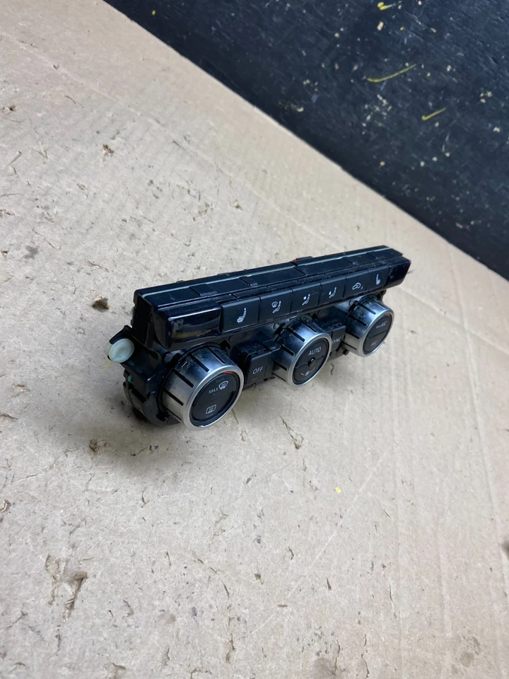 2013 - 2015 年大众 CC 中心气候控制面板交流加热器 U4718 DG — 第 2/4 张图片