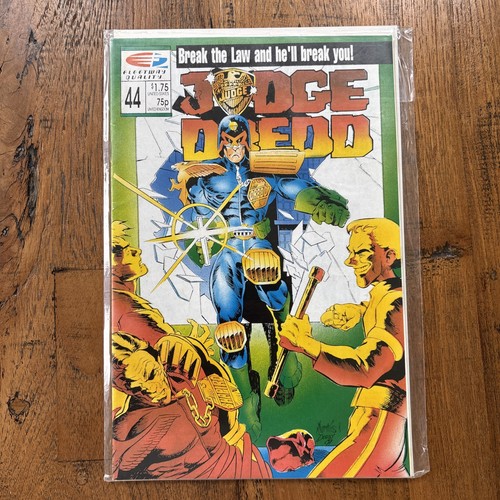 Judge Dredd #44, Fleetway Quality, 1986 Series, VF-