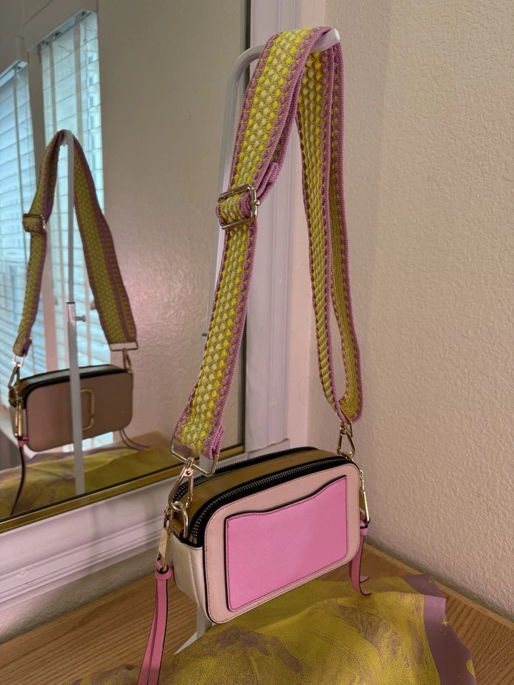 Marc Jacobs Snapshot camera bag in a pink multi-color W/Aftermarket Strap - Image 2 of 4