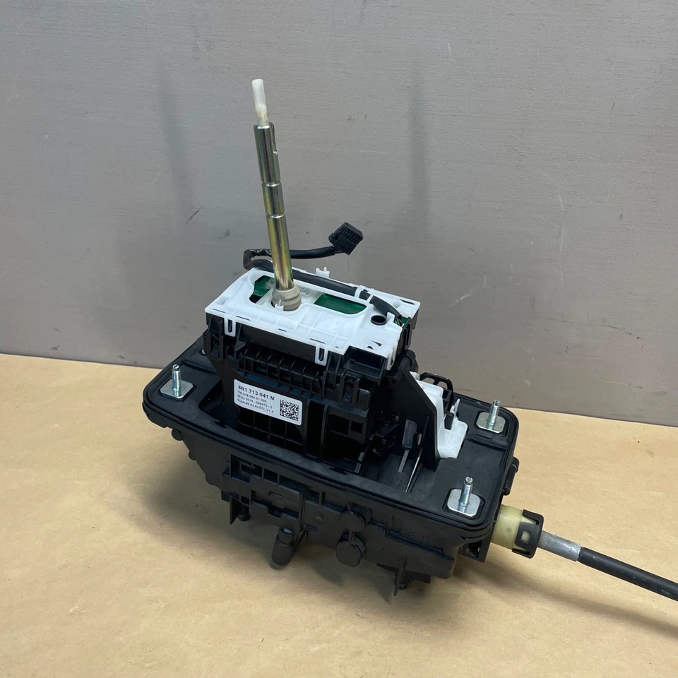 13-17 AUDI Q5 SQ5 AUTOMATIC TRANSMISSION GEAR SHIFTER SELECTOR BOX W/ CABLE OEM - Image 2 of 4