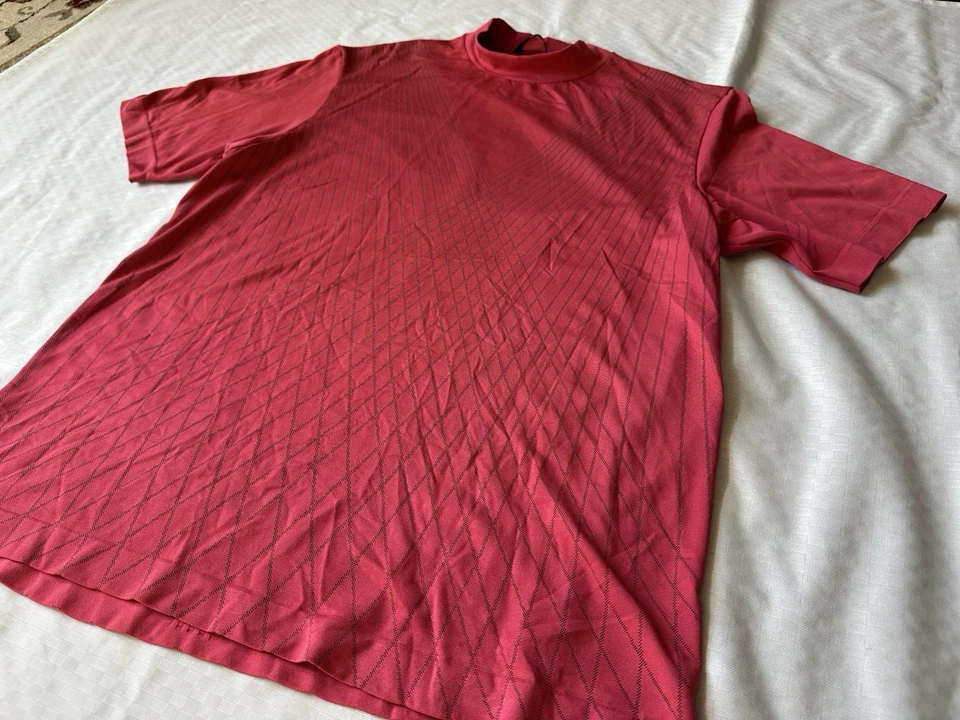 Nike Golf TW Tiger Woods Dri-FIT TW Vapor Mock-Neck Sunday RED Sz Large - Image 4 of 4