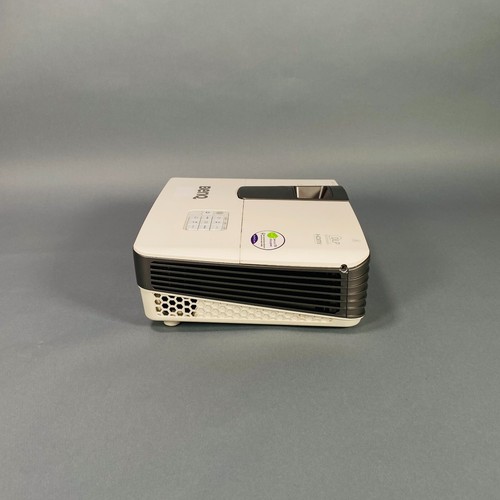 BenQ MX720 DLP Projector 3500 Lumens Home Theater 1080p HDMI AS IS Not Tested - Picture 4 of 8