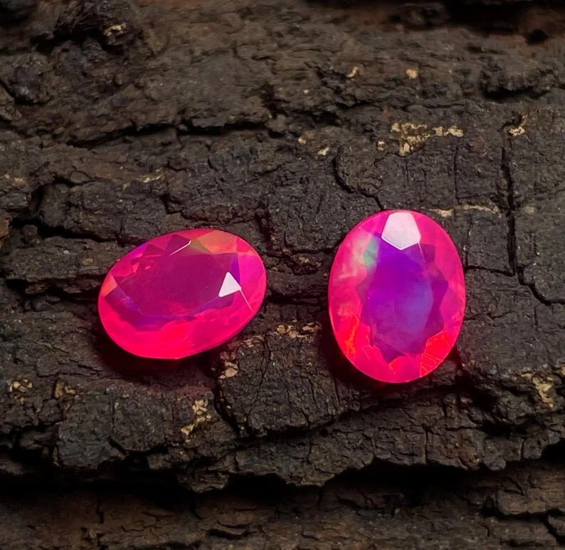 BEAUTIFUL ETHIOPIAN OPAL - Lovely Pink Smoked Opal Pair 9x7MM Size Oval Shape - Image 2 of 4