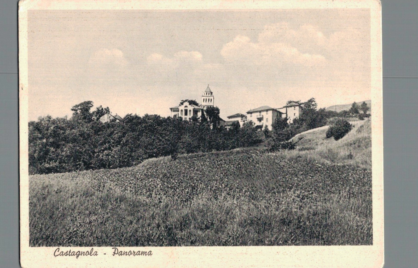 Foto 1 di 2