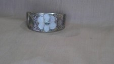 Alpaca Mexico Vintage silver Cuff Bracelet Beautiful Mother Of Pearl Inlay