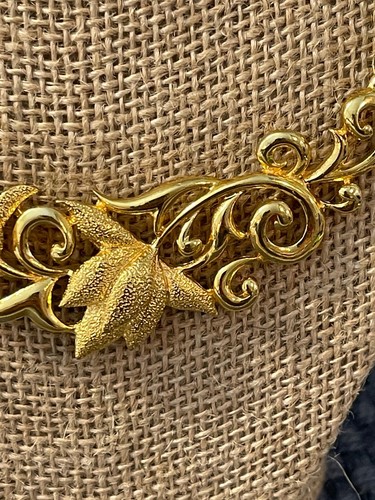 Gold Tone statement necklace bib flowers chain link adjustable 17.5" Layer Piece - Picture 2 of 4