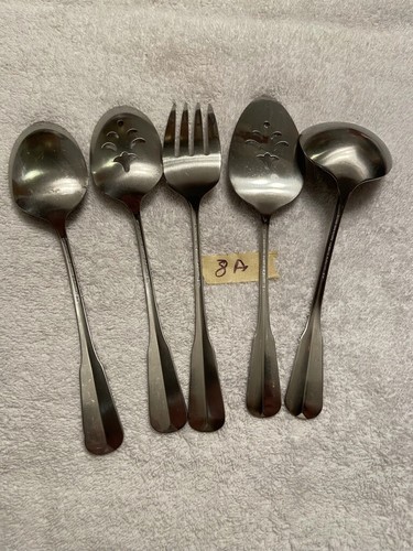 COLONIAL ARTISTRY Oneida Distinction Deluxe HH Stainless - Picture 40 of 42