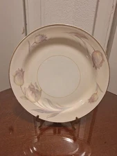 Vintage Eggshell Nautilus China Dinner Plate 9" L44N5 Homer Laughlin USA