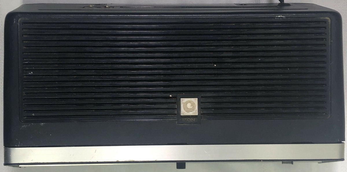 Vintage Hitachi Digi Brite Clock Radio | eBay