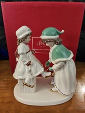 Lenox 7" Figurine " GOING SKATING "  Mother & Daughter Figurine Gold Accents 