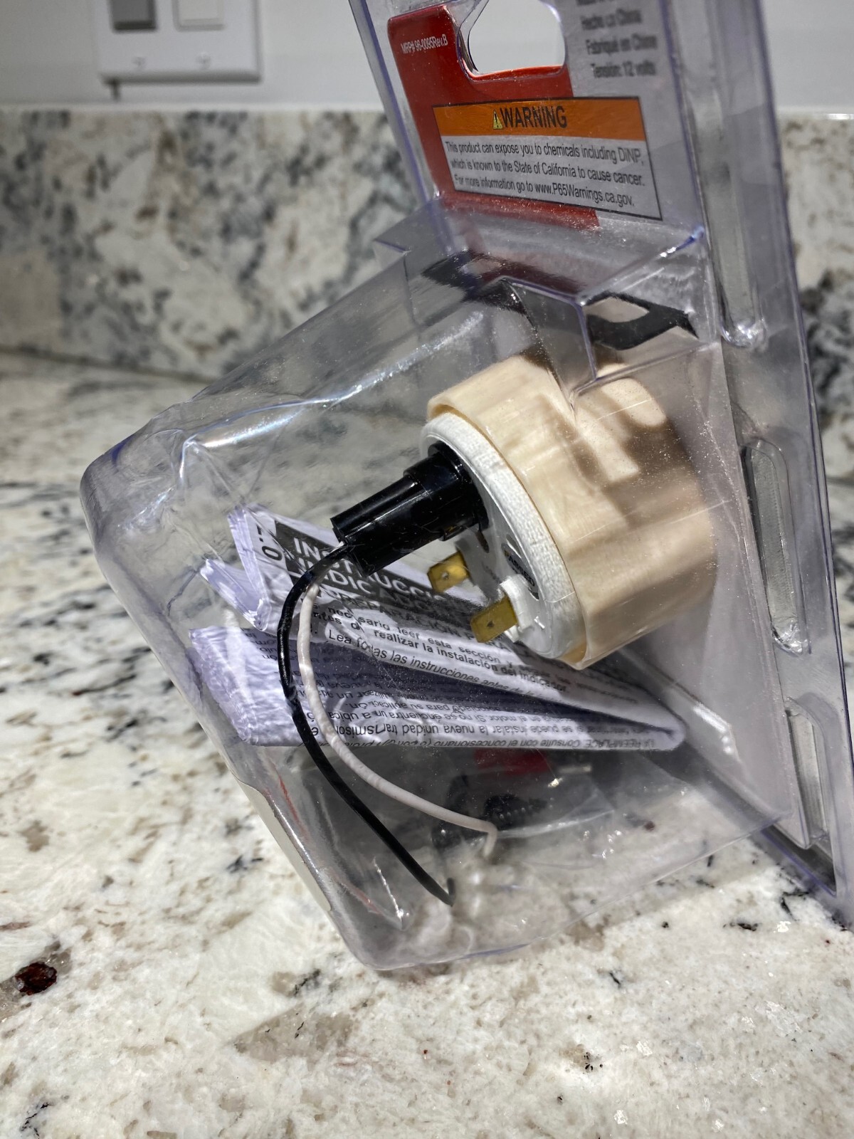 EQUUS Voltmeter Gauge 6268; 6000 Series 818 Volts 2" Short Sweep