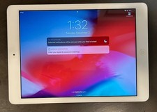 Apple iPad Air 1st Gen. 64GB, Wi-Fi, 9.7in - Silver