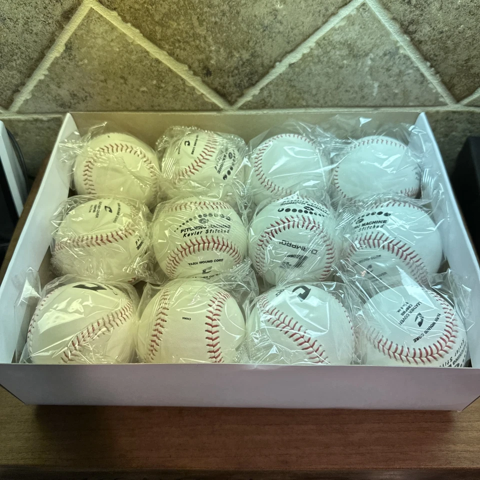 Bolas de beisebol costuradas para máquina de arremesso Champro - Pacote com 12 - Novas em folha - Imagem 2 de 4
