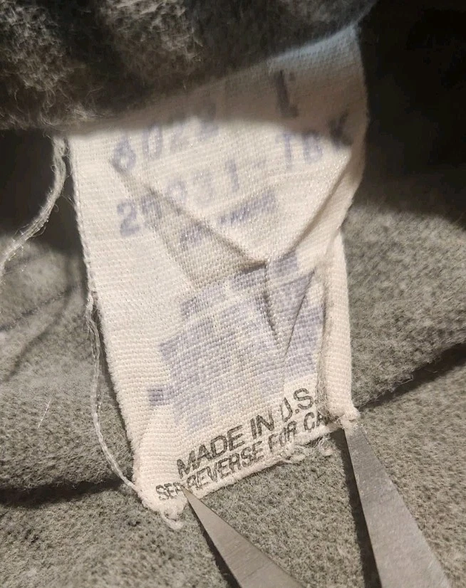 Vintage 80s Cabelas Trebark Camo Button Up Shirt Men Sz L Hunting Outdoors USA - Image 4 of 4