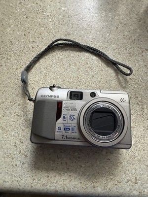 Olympus CAMEDIA C-7000 Zoom 7.1MP Digital Camera - Silver for sale