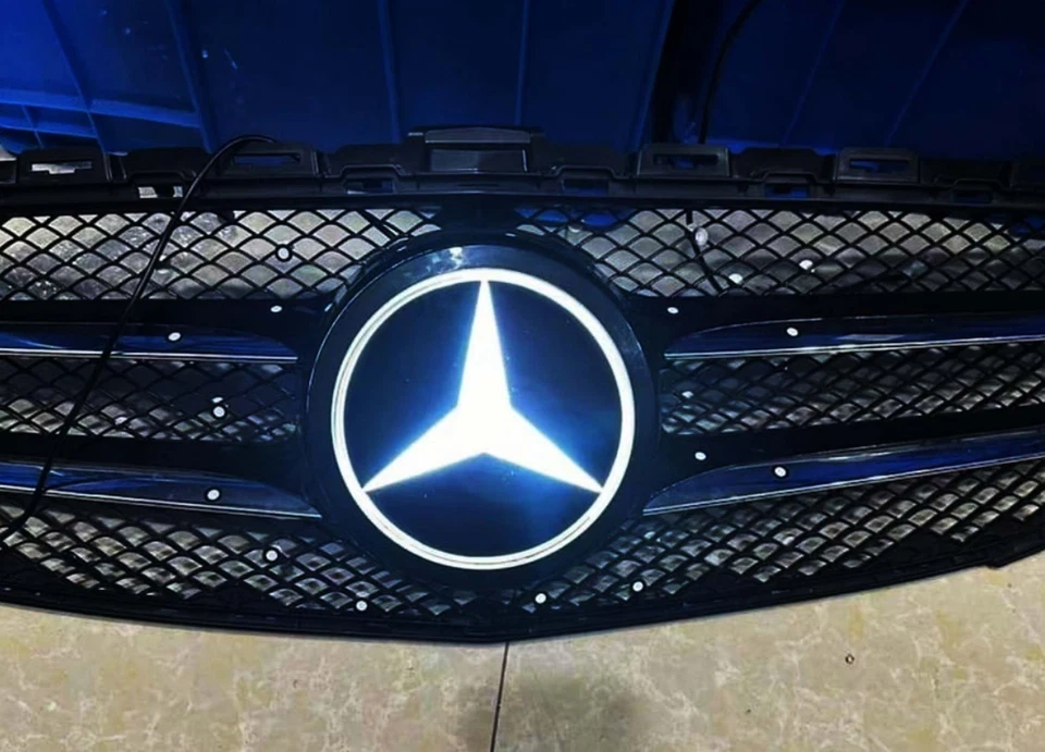 Emblema de parrilla delantera LED dinámico negro para Mercedes Benz GLK luz iluminada 7,3 Foto 3 de 3