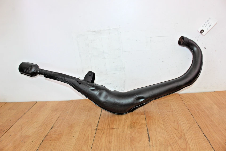 Tubo de cabezal de escape/cámara de expansión Suzuki RM125 1975 de colección Foto 2 de 4