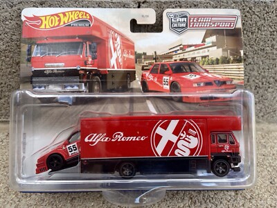 2023 Hot Wheels Team Transport #53 Alfa Romeo 155 V6 Ti & Fleet Flyer