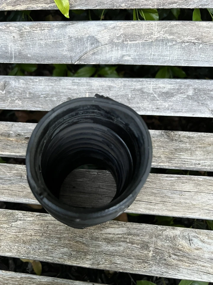PLYMOUTH PROWLER 97-02 OEM AIR INTAKE RUBBER TUBE - Image 2 of 3