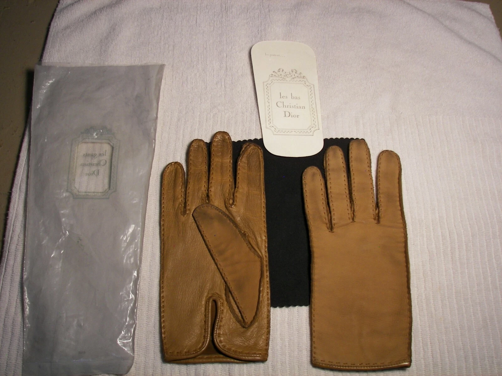 Gants cuir vintage Christian Dior petites femmes plus paire bonus de Varade !!