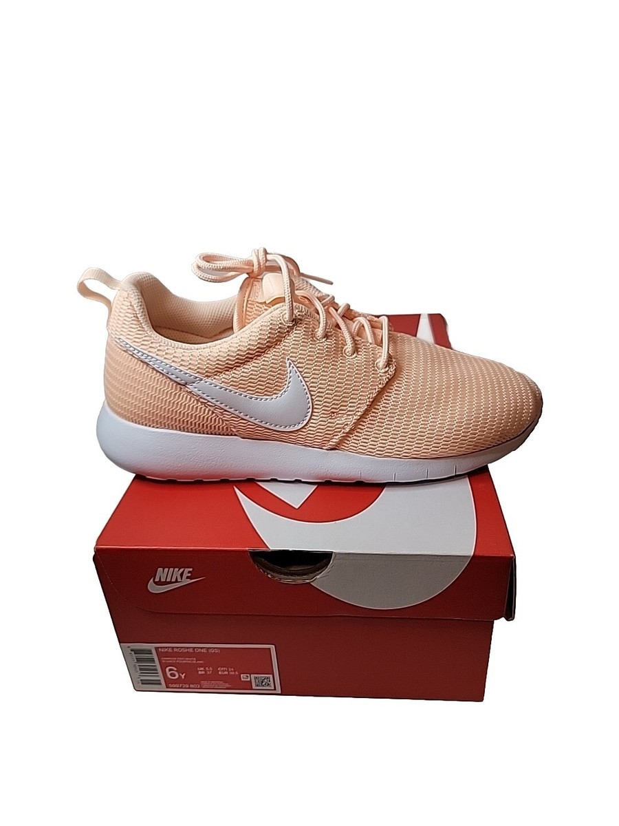 nike roshe one crimson