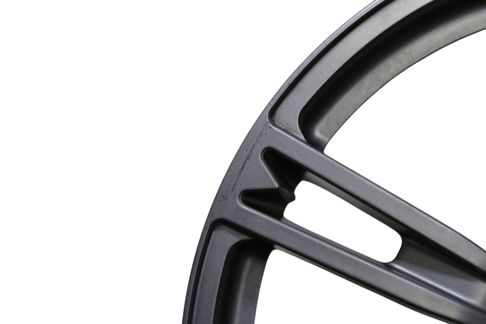 Maserati GranTurismo MC Original Front Wheel Rim 20 x 8.5 2017 2018 2019 OEM