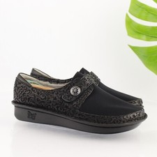 Alegria Women Brenna Aristoclass Shoe Size 39 9 Black Floral Tooled Strap Loafer