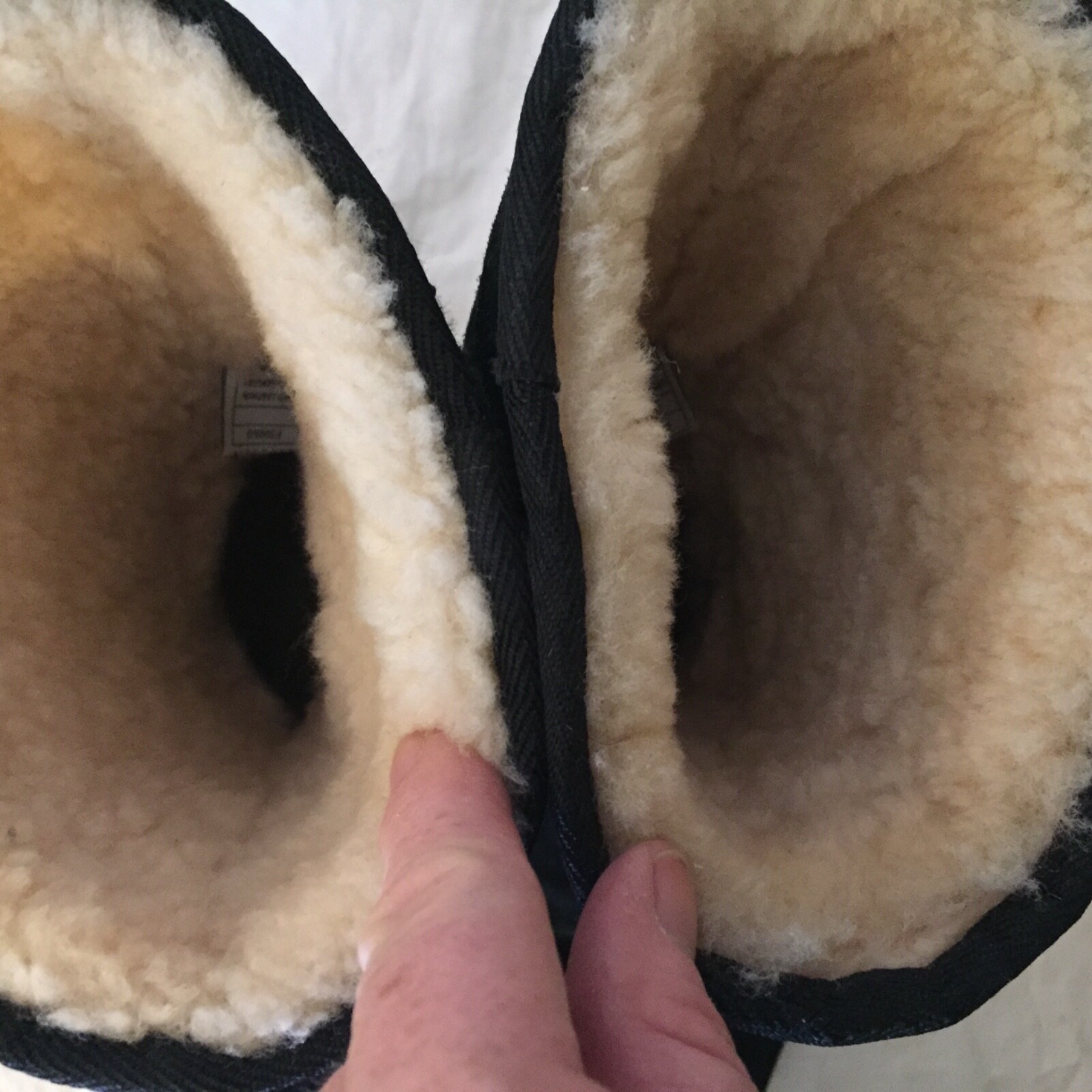 Women’s  UGG boots BLACK side zip size 9 - image 11