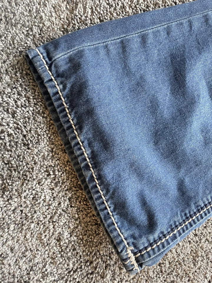 Jeans True Religion para Homens 42x34 Reto Mega T Costura Grossa Nat Midnight 5012 - Imagem 3 de 4