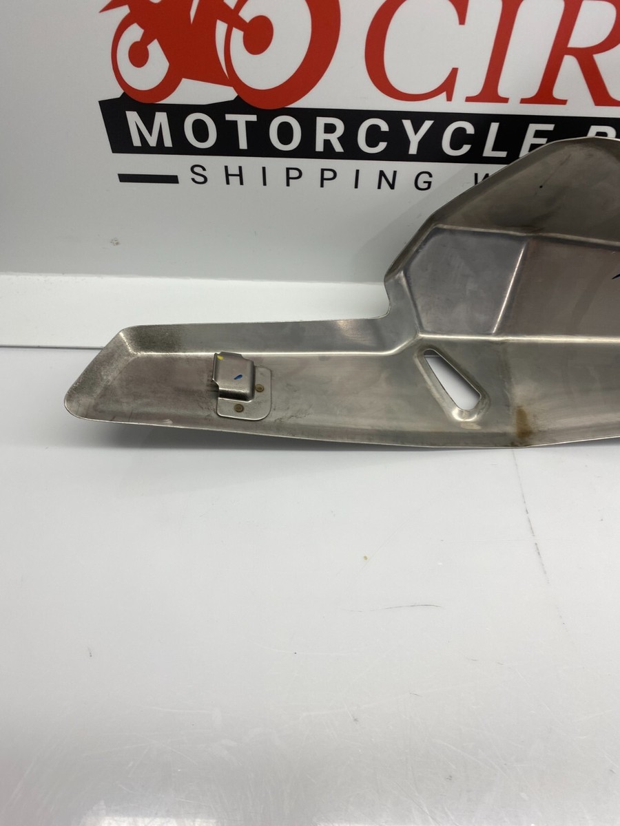 【かべ】　FURY 18g KAWASAKI NINJA 400/500, Z400/500, 2018-2025 Muffler Cover