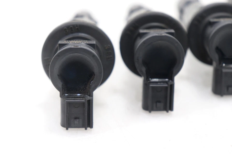 08-24 SUZUKI GSXR 750 OEM BOBINAS DE ENCENDIDO BOBINA BUJÍA JUEGO DE TAPAS Foto 2 de 4