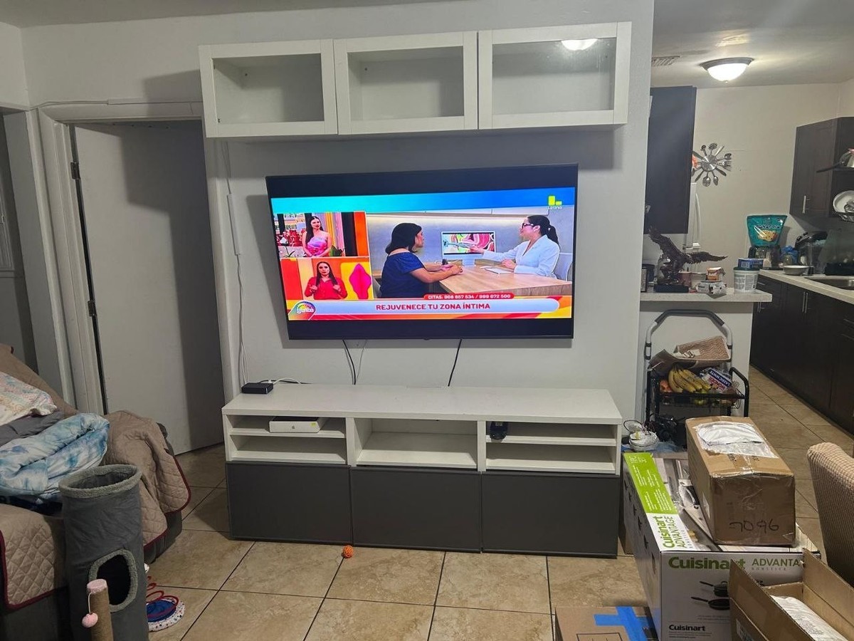 IKEA BESTÅ TV storage combination/glass doors, white Sindvik