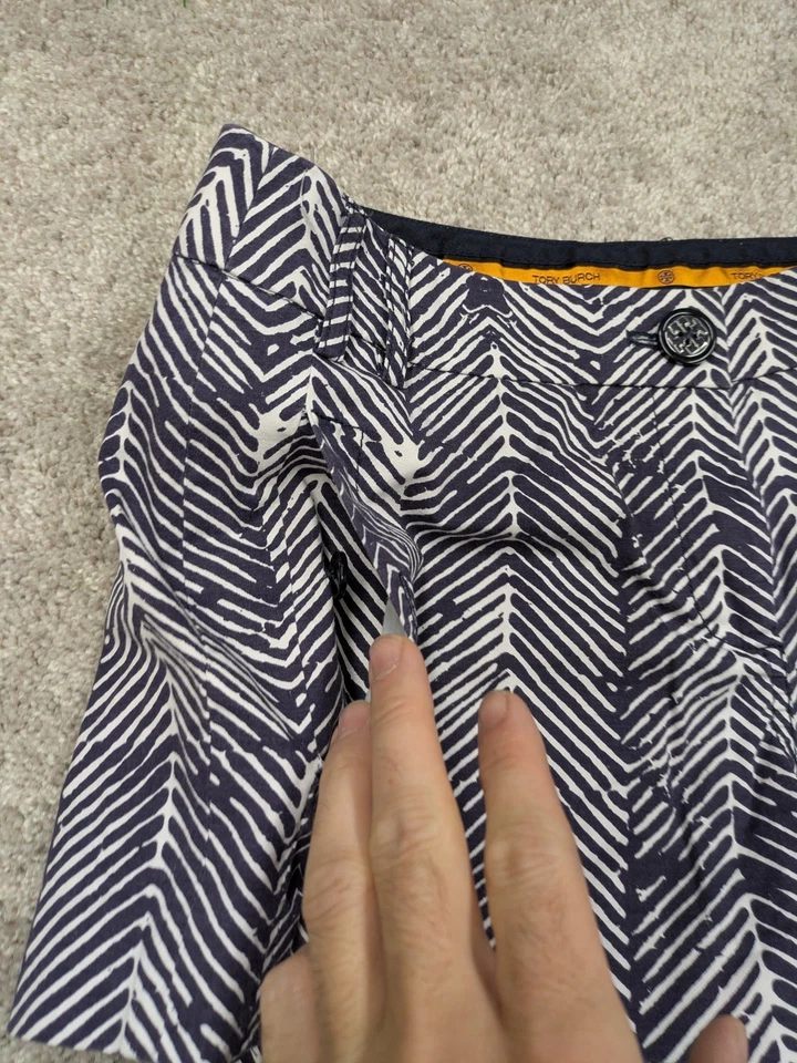 Pantalones Cortos Tory Burch Para Mujer 2 Azul Marino Tigre Zigzag Rayas Frente Plano Mini Corto  Foto 2 de 4