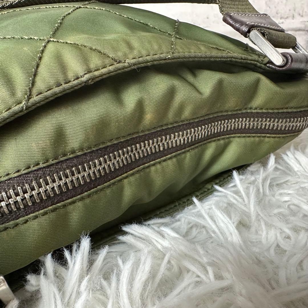 Rare  Item PRADA Quilted Nylon Shoulder Bag Triangle Logo thumbnail 20