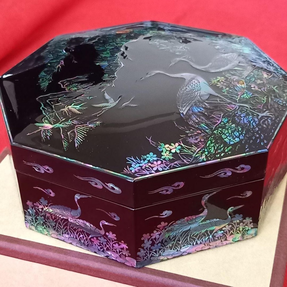 Jubako Bento Box Japanese Made in Korea octagonal motherofpearl work lacquer acc