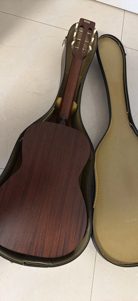 Takamine F 312s 1978 ¡Solo un poco de desgaste! Está en muy buen estado. Foto 2 de 4