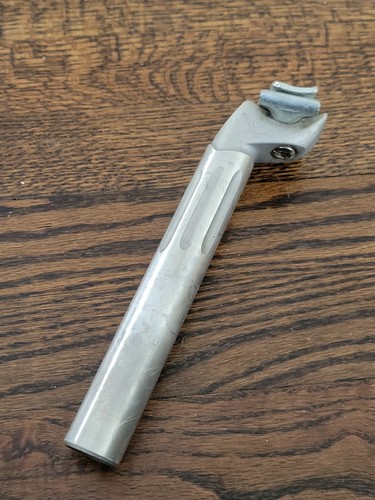Vintage SR Laprade L-84 Japan Fluted Seatpost 26.6 mm X 200mm Insertion - Picture 1 of 8