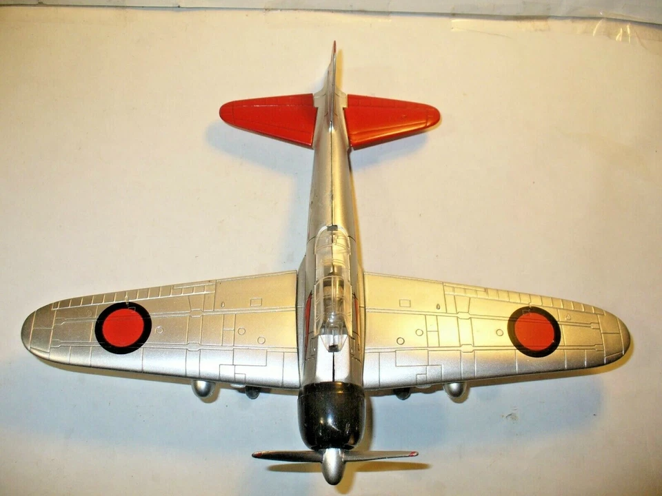 MITSUBISHI A-M "ZERO" modello in plastica scala 1/50 - Immagine 2 di 3