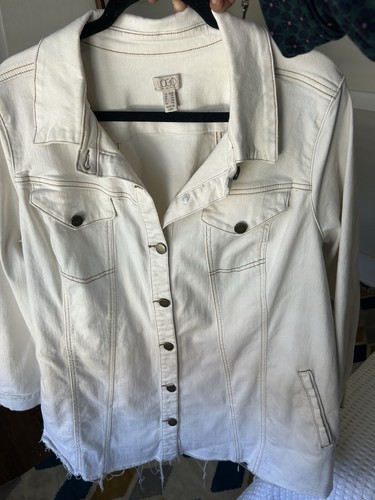 LOGO by Lori Goldstein Women's Jacket Sz 20W Denim with Frayed Hem White - Picture 2 of 7