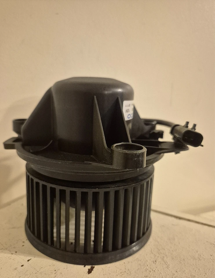 Motor de ventilador VDO PM9200 2001-2004 Dodge Dakota/2001-2003 Dodge Durango - Imagem 2 de 4