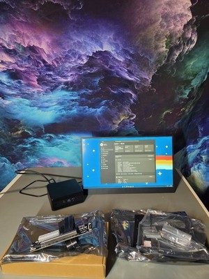 Intel NUC SWNUC11PAHi700 i7 1165G7 + 32gb DDR4 + 512gb ssd + PCIE 5.0 GPU...