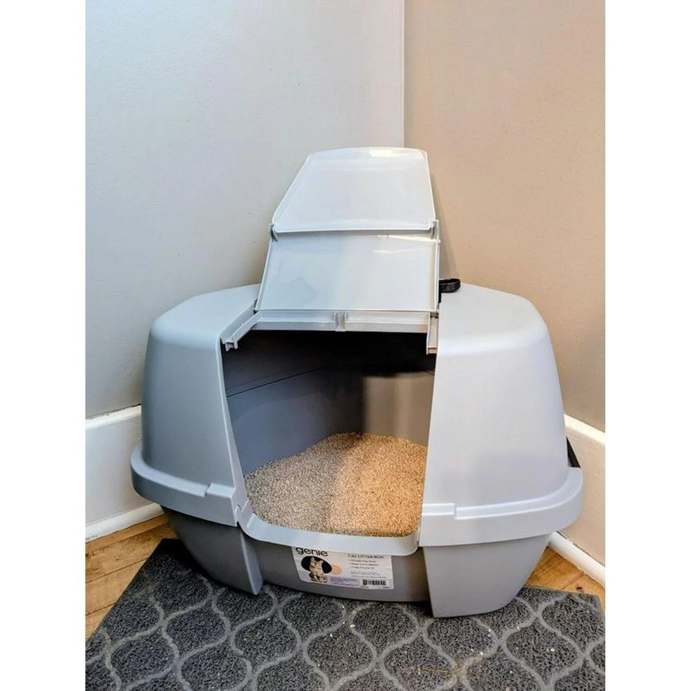 Litter Genie Enclosed With Litter Scoop Easy Access