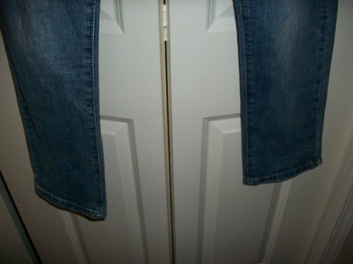 AEROPOSTALE SKINNY Blue Jeans-Size 38 X 30--EUC--Ships FREE - Picture 2 of 5