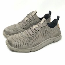 clarks trigenic flex pale green