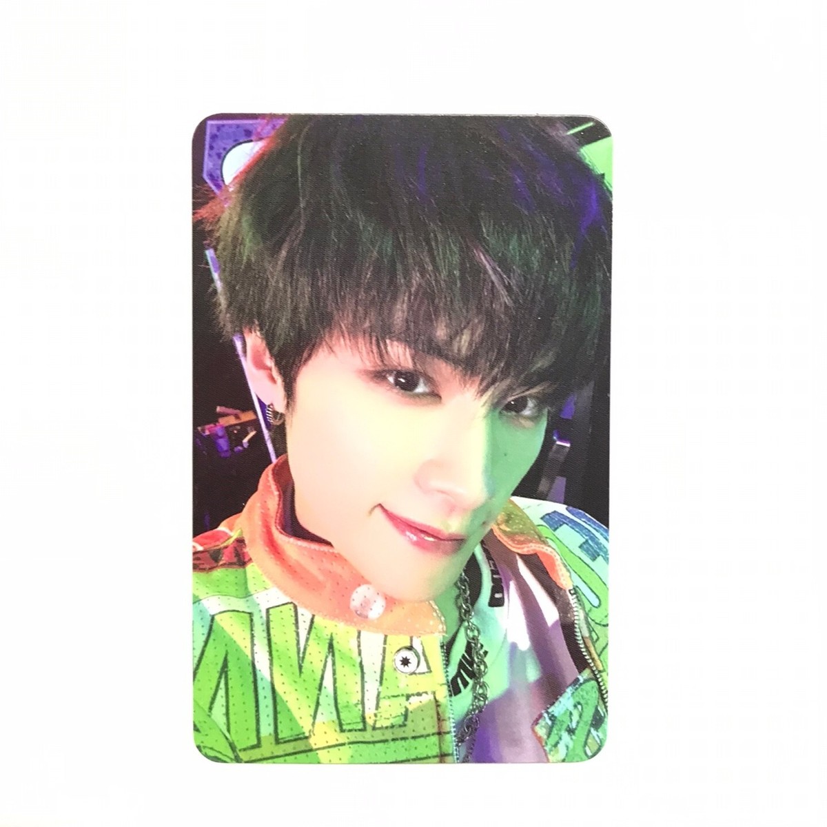 NCT WayV ヘンドリー サイン フリスビー 1200px-Hendery_Wong_보는_
