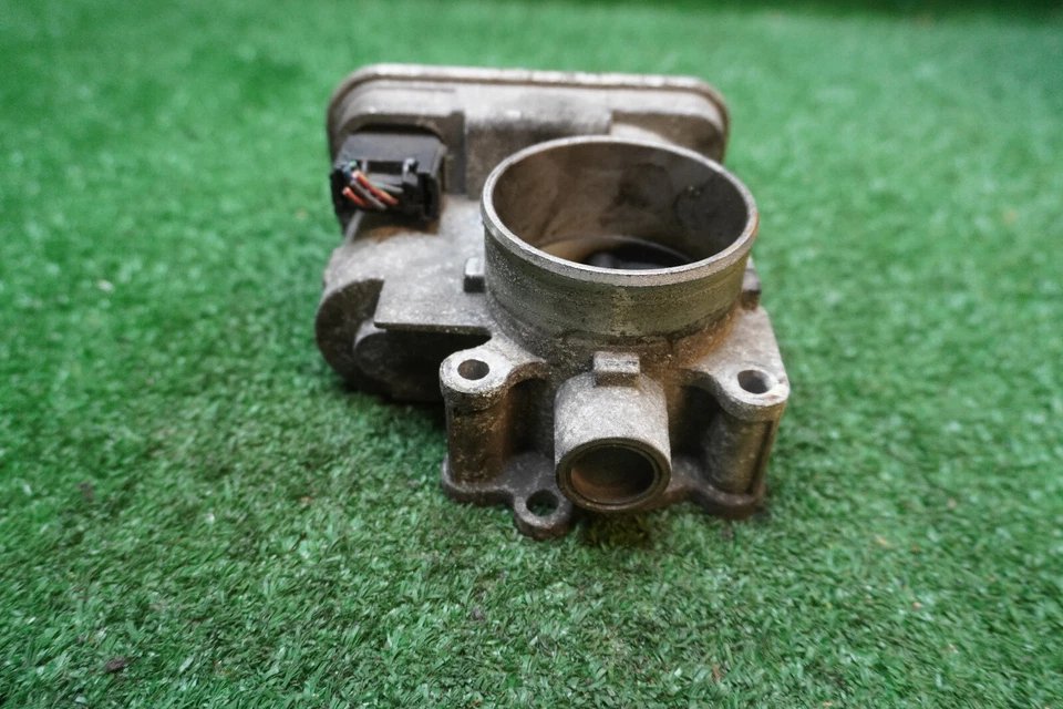 Jeep Patriot 2007 2,4 L carrocería del acelerador OEM 04891735AC Foto 3 de 4