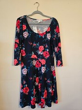 Women dress