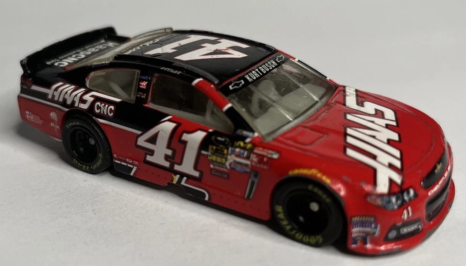 Coche de juguete fundido a presión Kurt Busch 2013 Chevy SS 1:64 Nascar ~ GL Foto 3 de 4