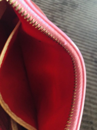 Dooney and Bourke, pink patent leather cross Body/ handbag. G/VG - Picture 16 of 16